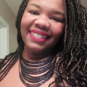 Meet your Posher, Constance